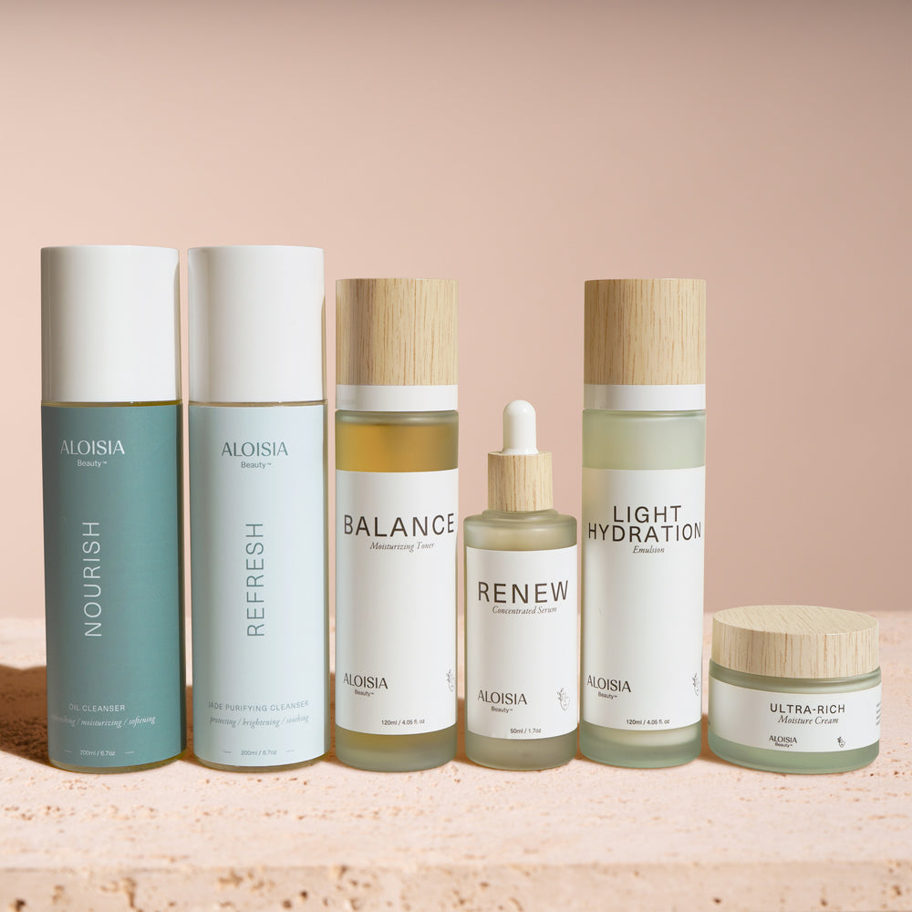 A curated set for sensitive skin. Includes 6 Full Sized products: NOURISH Oil Cleanser, REFRESH Jade Purifying Cleanser, RENEW Concentrated Serum, LIGHT HYDRATION Emulsion and ULTRA RICH Moisture Cream