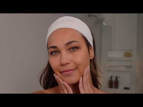 Video: double cleanse guide with NOURISH Oil Cleanser and REFRESH Jade Purifying Cleanser