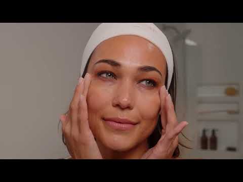 Video: Aloisia Beauty REVITALIZE Eye Cream